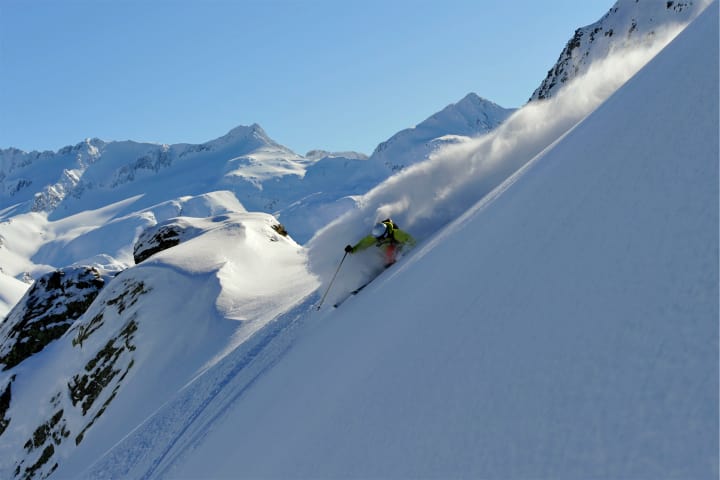 Skigebiet Andermatt. Bild: Christian Perret / Schweiz Tourismus